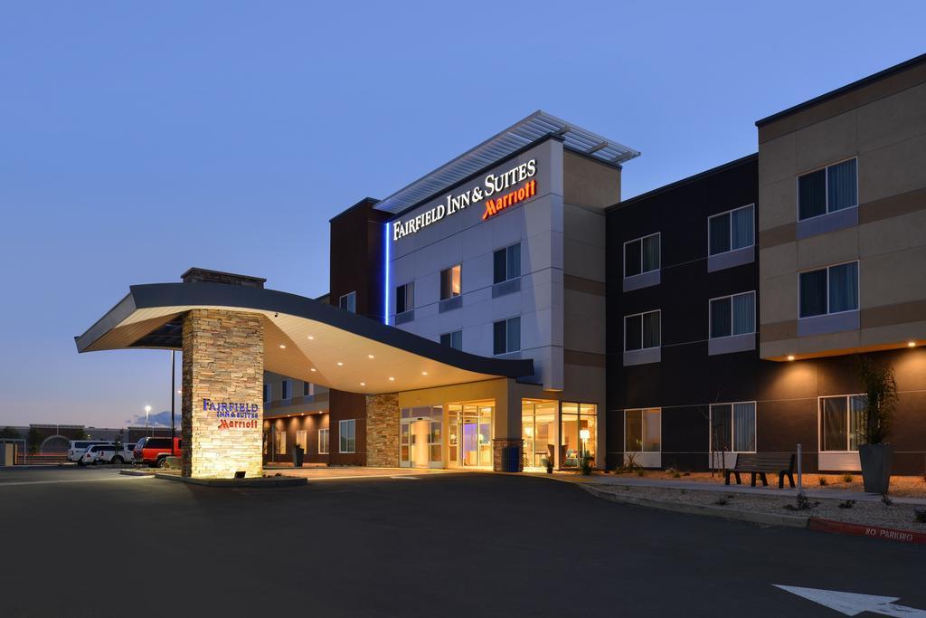 Comfort Suites Woodland - Sacramento Airport Экстерьер фото